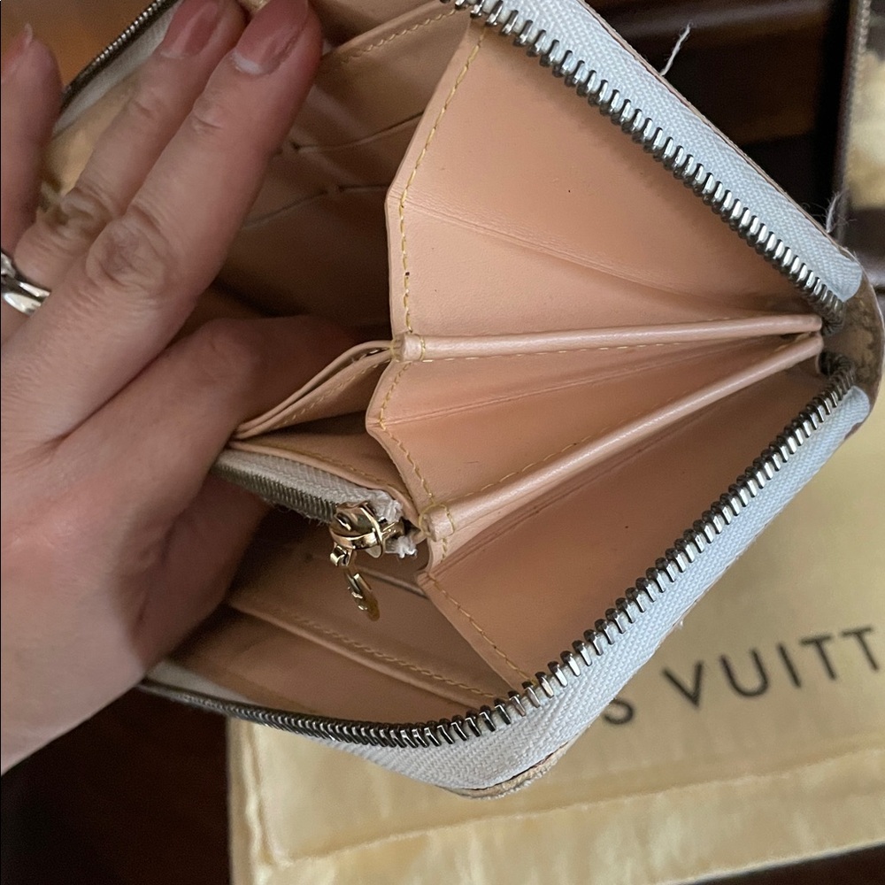 Louis Vuitton White Murakami white  long  Wallet - Picture 14 of 17